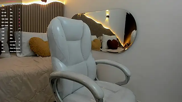 Mia brunette26 online show from 9, 3, 2025