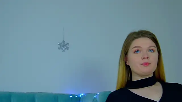CrystalLyons online show from 28, 12, 2024