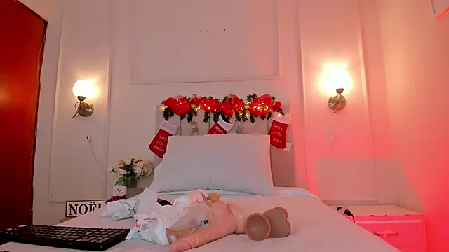 dani skinny  online show from 5, 12, 2024