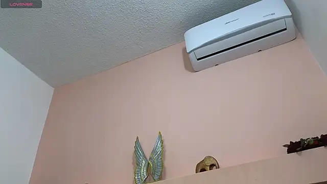 JESSYCORTES online show from 30, 1, 2025