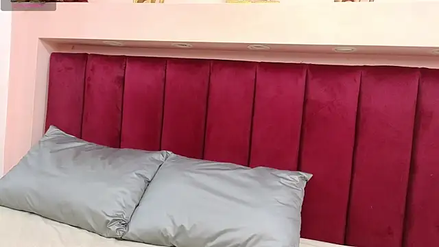 JESSYCORTES online show from 2, 2, 2025