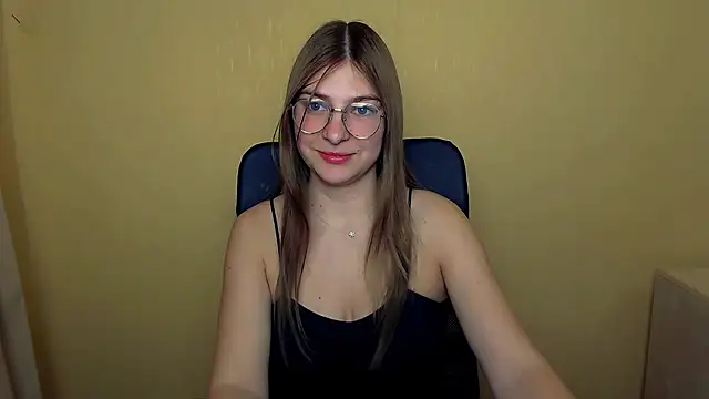 Luna Lush  online show from 13, 10, 2025