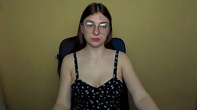 Luna Lush  online show from 21, 5, 2026