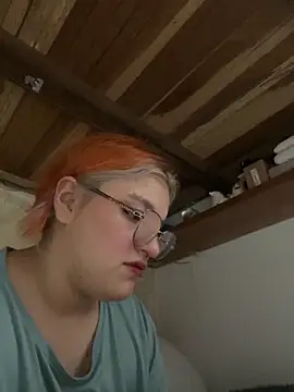 SophiaWeestt99 online show from 5, 11, 2025