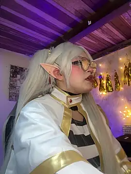 SophiaWeestt99 online show from 18, 4, 2026