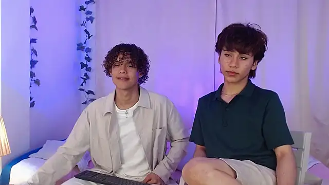 Snapshot of Tommyfoxboy chatting on 18, 3, 2025 Tommyfoxboy online show from 18, 3, 2025