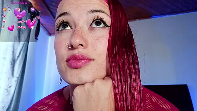Snapshot of luccycollins_ chatting on 13, 5, 2026 luccycollins online show from 13, 5, 2026
