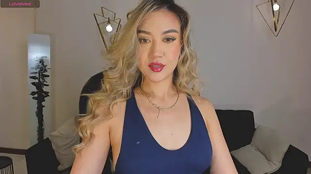 RebeccaHudson online show from 14, 4, 2026