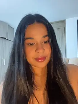 Snapshot of Aitana98_ chatting on 18, 10, 2025 Aitana98 online show from 18, 10, 2025