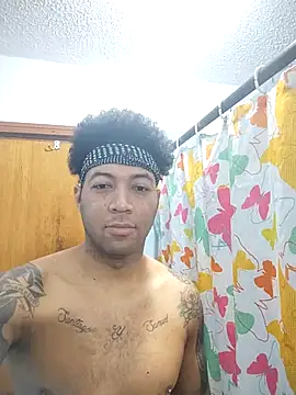 Snapshot of Morenocosta12 chatting on 24, 9, 2025 Morenocosta12 online show from 24, 9, 2025