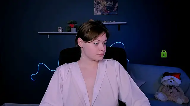 nikole kitt online show from 2, 3, 2025