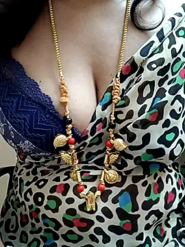 Snapshot of gaurika18 chatting on 6, 2, 2025 gaurika18 online show from 6, 2, 2025