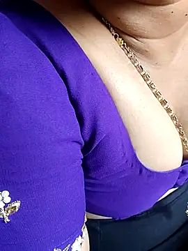 Snapshot of gaurika18 chatting on 17, 3, 2026 gaurika18 online show from 17, 3, 2026