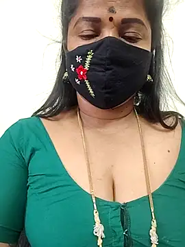 Snapshot of gaurika18 chatting on 12, 5, 2026 gaurika18 online show from 12, 5, 2026