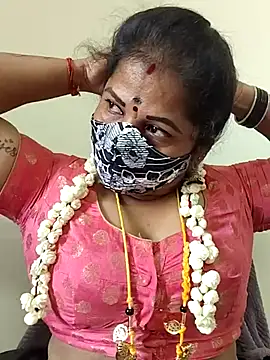 Snapshot of gaurika18 chatting on 17, 5, 2026 gaurika18 online show from 17, 5, 2026