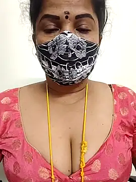 Snapshot of gaurika18 chatting on 18, 5, 2026 gaurika18 online show from 18, 5, 2026