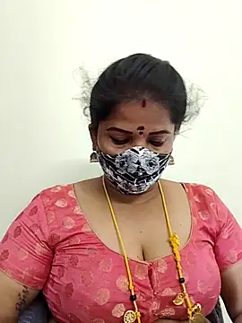 Snapshot of gaurika18 chatting on 20, 5, 2026 gaurika18 online show from 20, 5, 2026