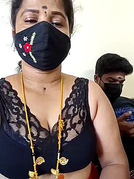 Snapshot of gaurika18 chatting on 6, 6, 2026 gaurika18 online show from 6, 6, 2026