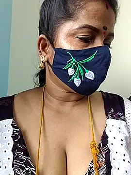 Snapshot of gaurika18 chatting on 12, 6, 2026 gaurika18 online show from 12, 6, 2026