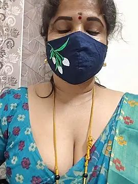 Snapshot of gaurika18 chatting on 15, 6, 2026 gaurika18 online show from 15, 6, 2026