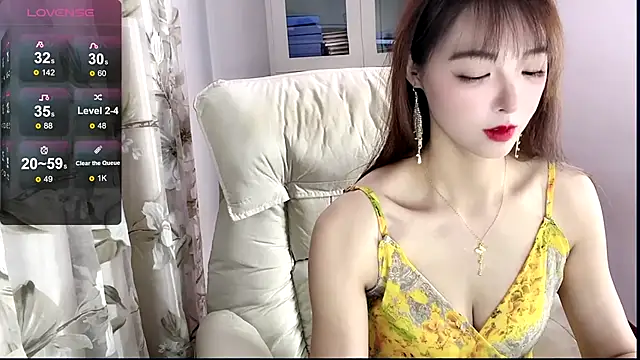 Snapshot of NINIbaby-99 chatting on 6, 1, 2025 NINIbaby-99 online show from 6, 1, 2025