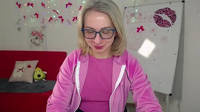 Snapshot of VasilisaSii chatting on 3, 5, 2026 VasilisaSii online show from 3, 5, 2026