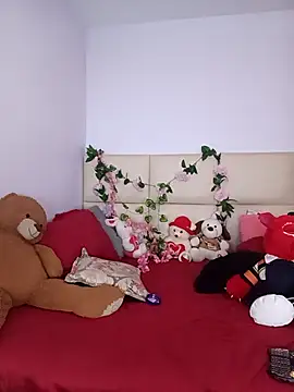 kymmgolden online show from 6, 4, 2026