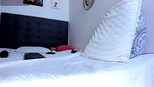 Snapshot of atenea_21_ chatting on 28, 7, 2026 atenea 21 online show from 28, 7, 2026