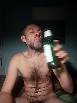 Snapshot of Andrzej-M chatting on 5, 10, 2025 Andrzej-M online show from 5, 10, 2025