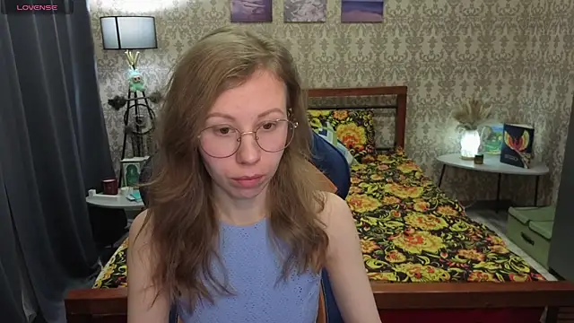 Lill Mary online show from 4, 2, 2026