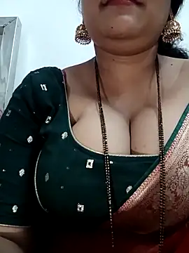 Nyra-23 online show from 9, 11, 2025