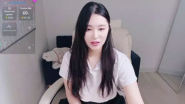 who Lilly online show from 1, 11, 2025