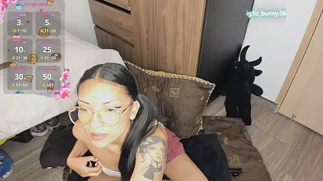 Snapshot of baby_lizy chatting on 17, 7, 2026 baby lizy online show from 17, 7, 2026