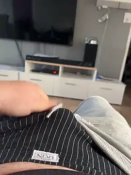 lescoquin2215 online show from 12, 3, 2026