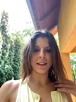 Snapshot of Nikkibaby0015 chatting on 2, 8, 2026 Nikkibaby0015 online show from 2, 8, 2026