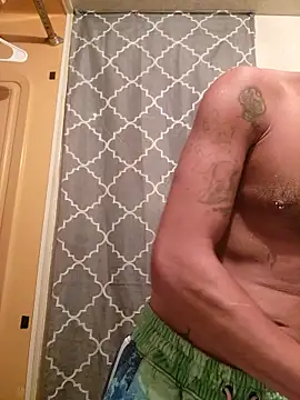 LargeDominoes online show from 6, 4, 2026