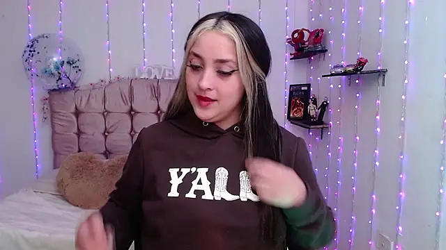 sapphire lilac online show from 30, 12, 2024