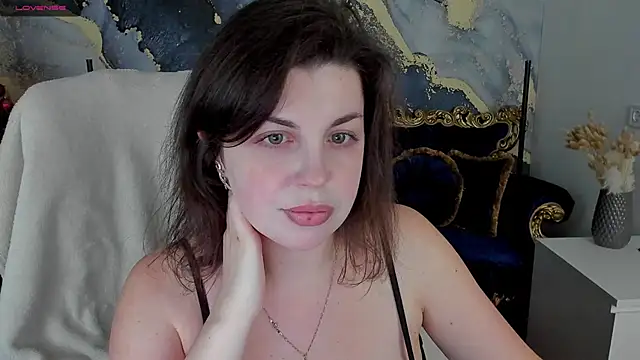 Snapshot of MirandaWong chatting on 24, 12, 2024 MirandaWong online show from 24, 12, 2024