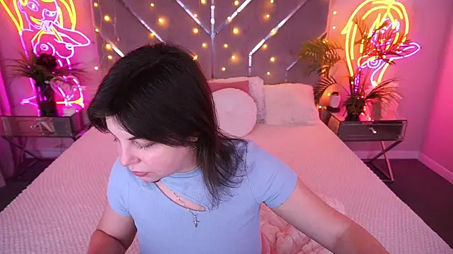 MirandaWong online show from 25, 2, 2026