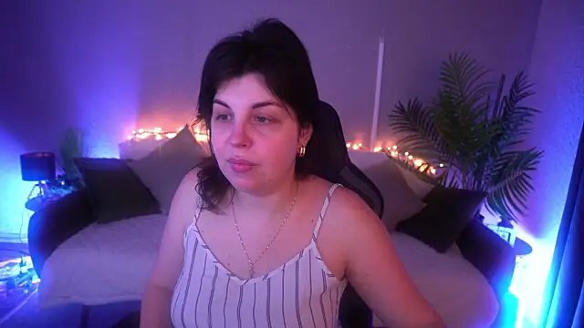 MirandaWong online show from 22, 3, 2026