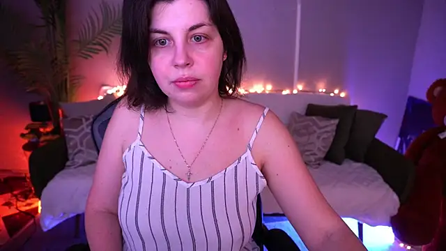 MirandaWong online show from 12, 4, 2026