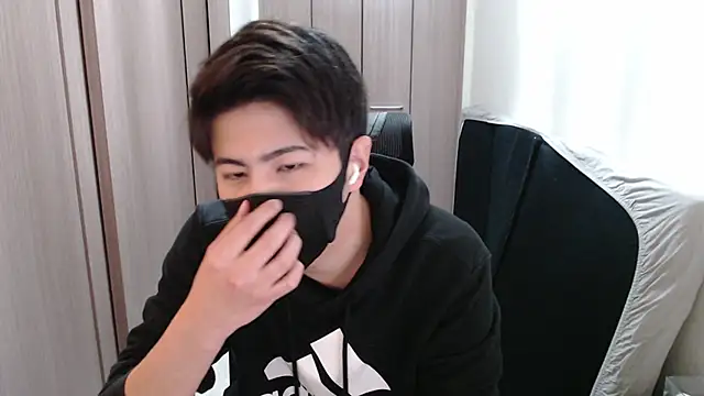 Snapshot of ryota_kkk chatting on 20, 12, 2024 ryota kkk online show from 20, 12, 2024