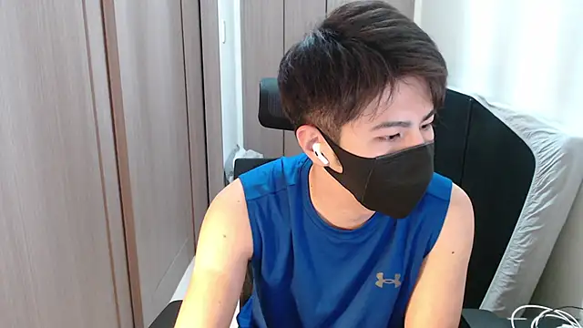 Snapshot of ryota_kkk chatting on 5, 2, 2025 ryota kkk online show from 5, 2, 2025