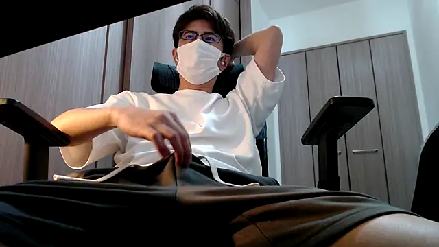 Snapshot of ryota_kkk chatting on 21, 9, 2025 ryota kkk online show from 21, 9, 2025