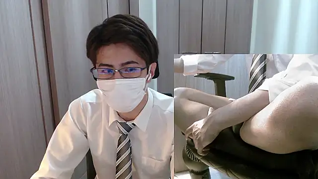 Snapshot of ryota_kkk chatting on 25, 9, 2025 ryota kkk online show from 25, 9, 2025