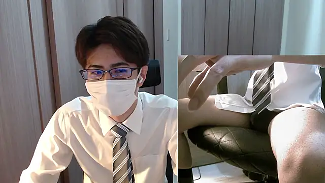 Snapshot of ryota_kkk chatting on 30, 9, 2025 ryota kkk online show from 30, 9, 2025