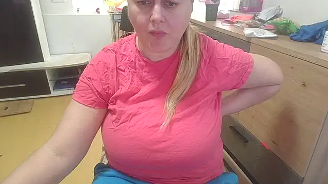 Snapshot of Meliss_Official9 chatting on 21, 2, 2026 Meliss Official9 online show from 21, 2, 2026