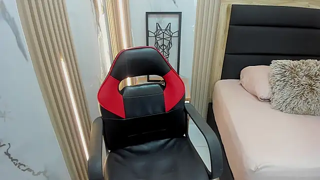 MAGNOLEROY online show from 8, 4, 2026