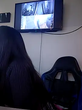 Catalehia Milk online show from 3, 4, 2026