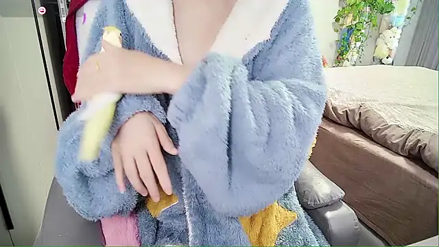 Xiaoyu-G online show from 28, 10, 2025